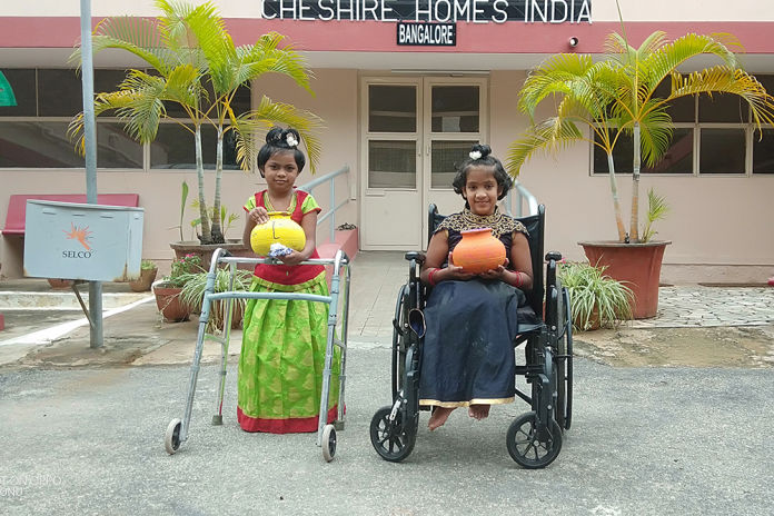 Jeevantika and Varsha attended a summer camp in Green Pocket at Rustumbaug
in April 2022.